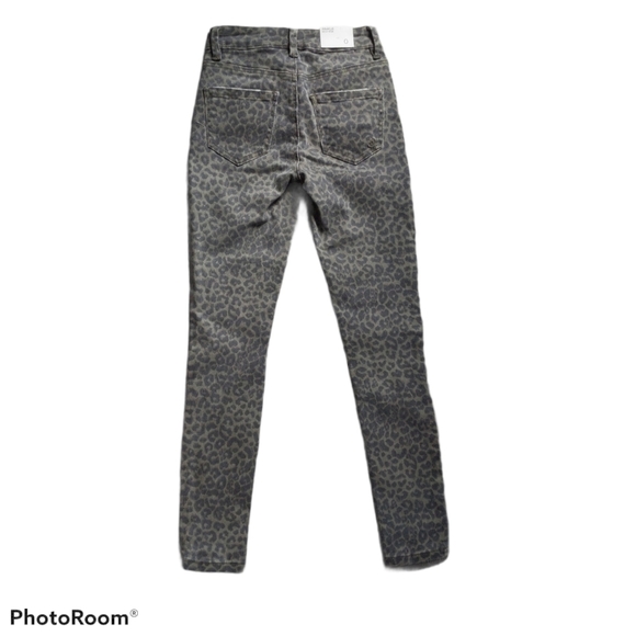 NWT Indigo Rein High Rise Cheetah Print Jeans Size 0 - Picture 2 of 5